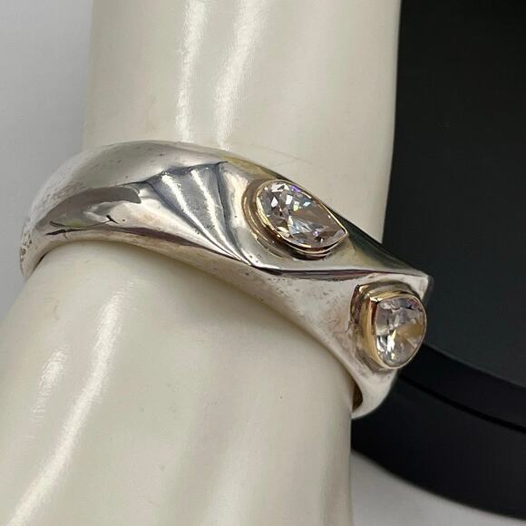 Sterling Silver‎ Pear Shaped Faceted Glass Bezel Set 14K Arched Cuff Bracelet Sm - Picture 3 of 8